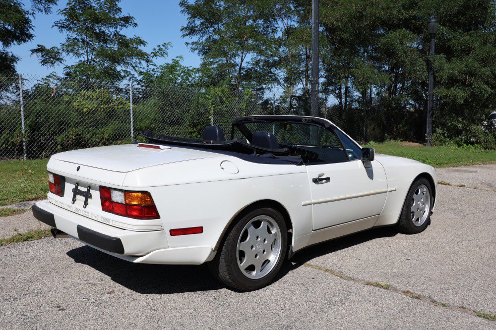 Used 1990 Porsche 944 Cabriolet RWD image 6