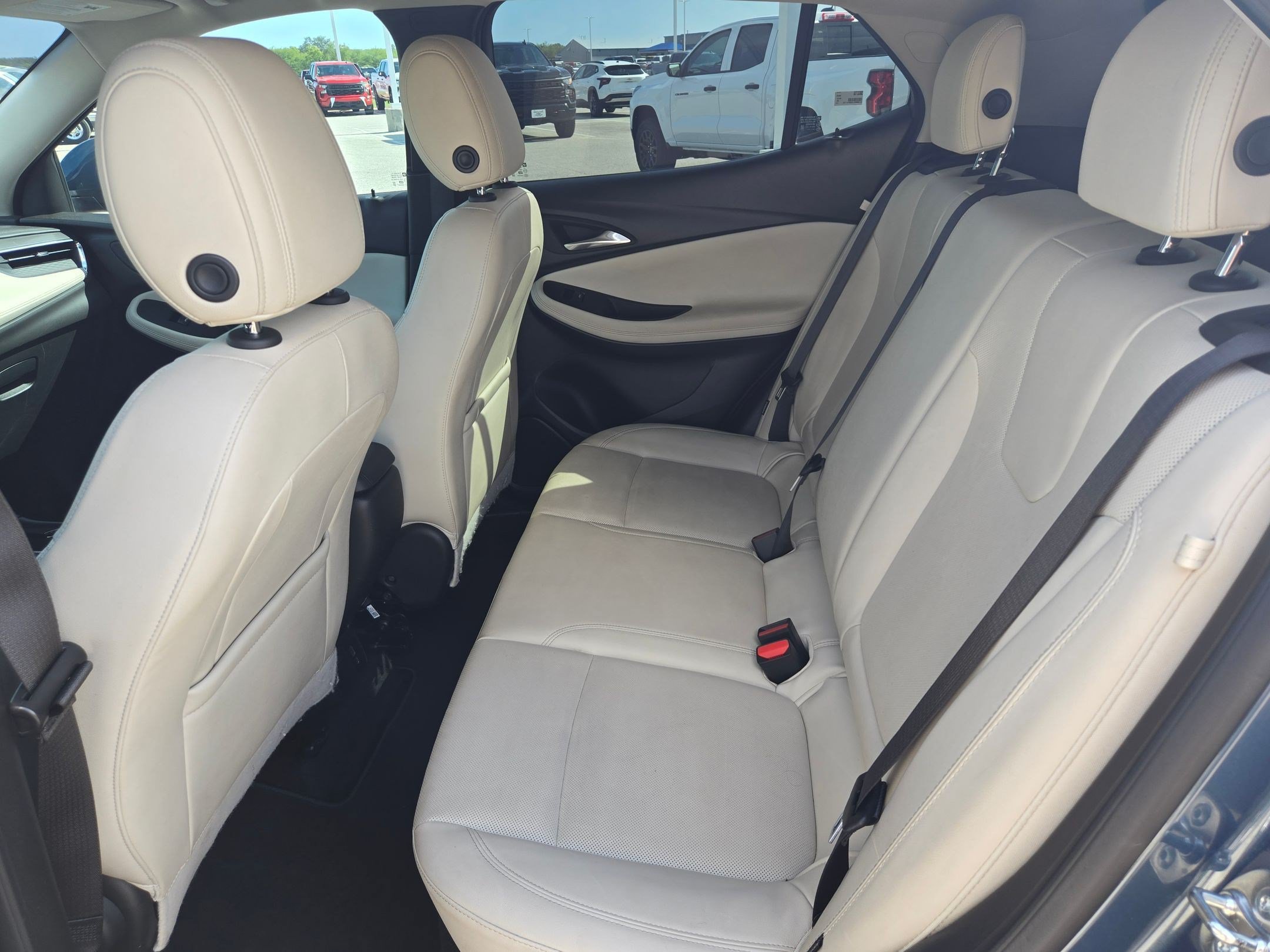 Certified 2025 Buick Encore GX Sport Touring w/ Experience Buick Package FWD image 14