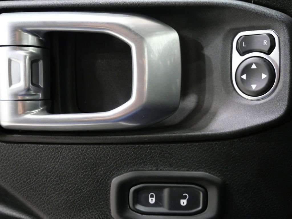Used 2021 Jeep Wrangler Unlimited Sport AWD/4WD image 14