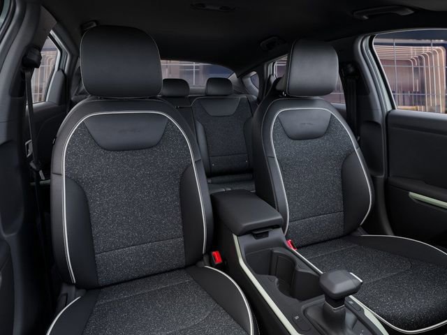 New 2025 Kia K4 GT-Line image 15