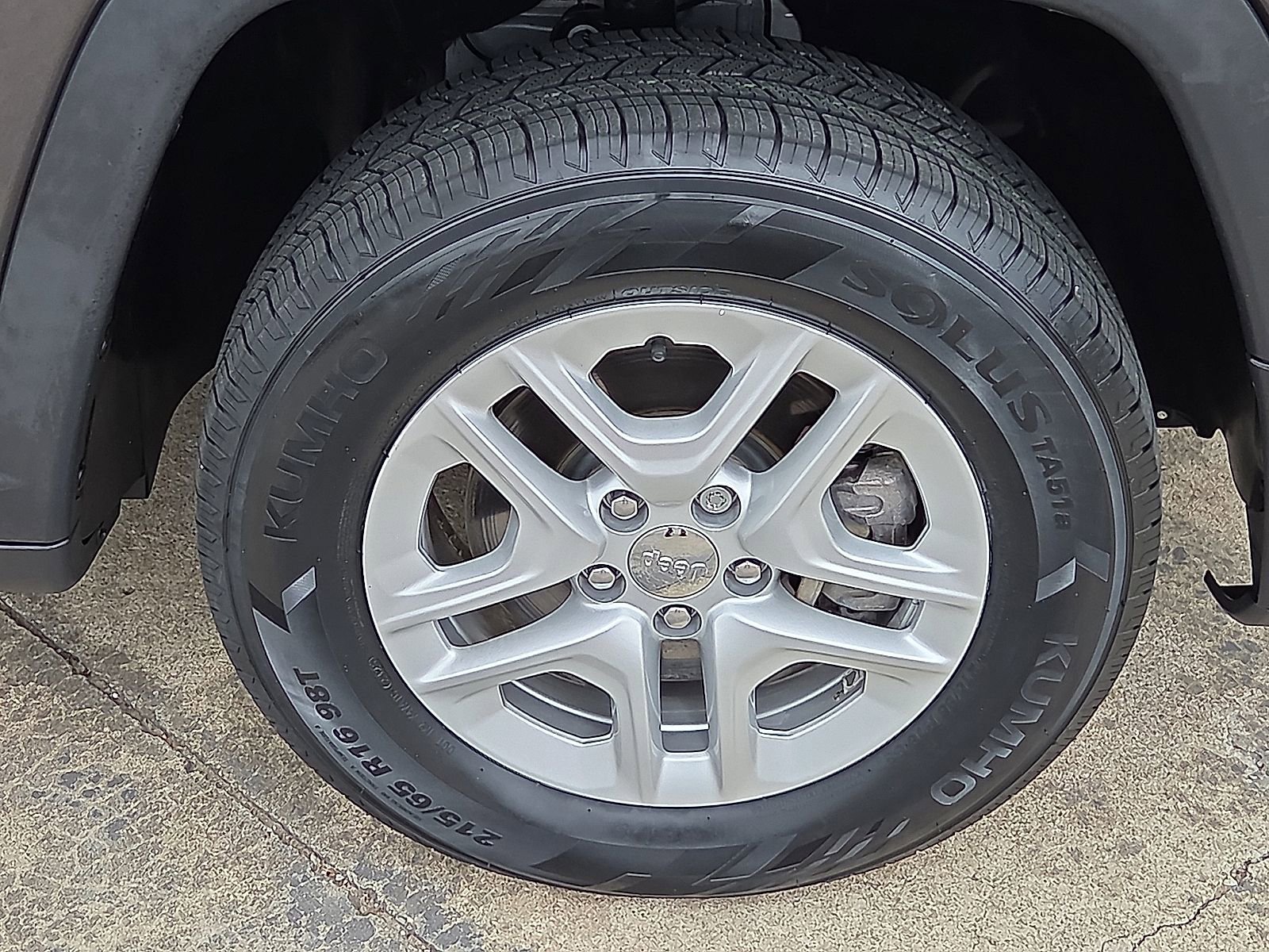 Used 2021 Jeep Compass Sport w/ Cold Weather Group image 7