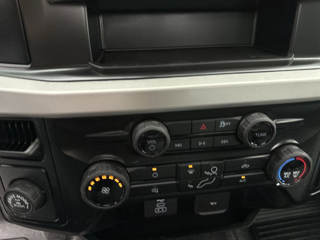 New 2025 Ford F250 XL RWD image 22