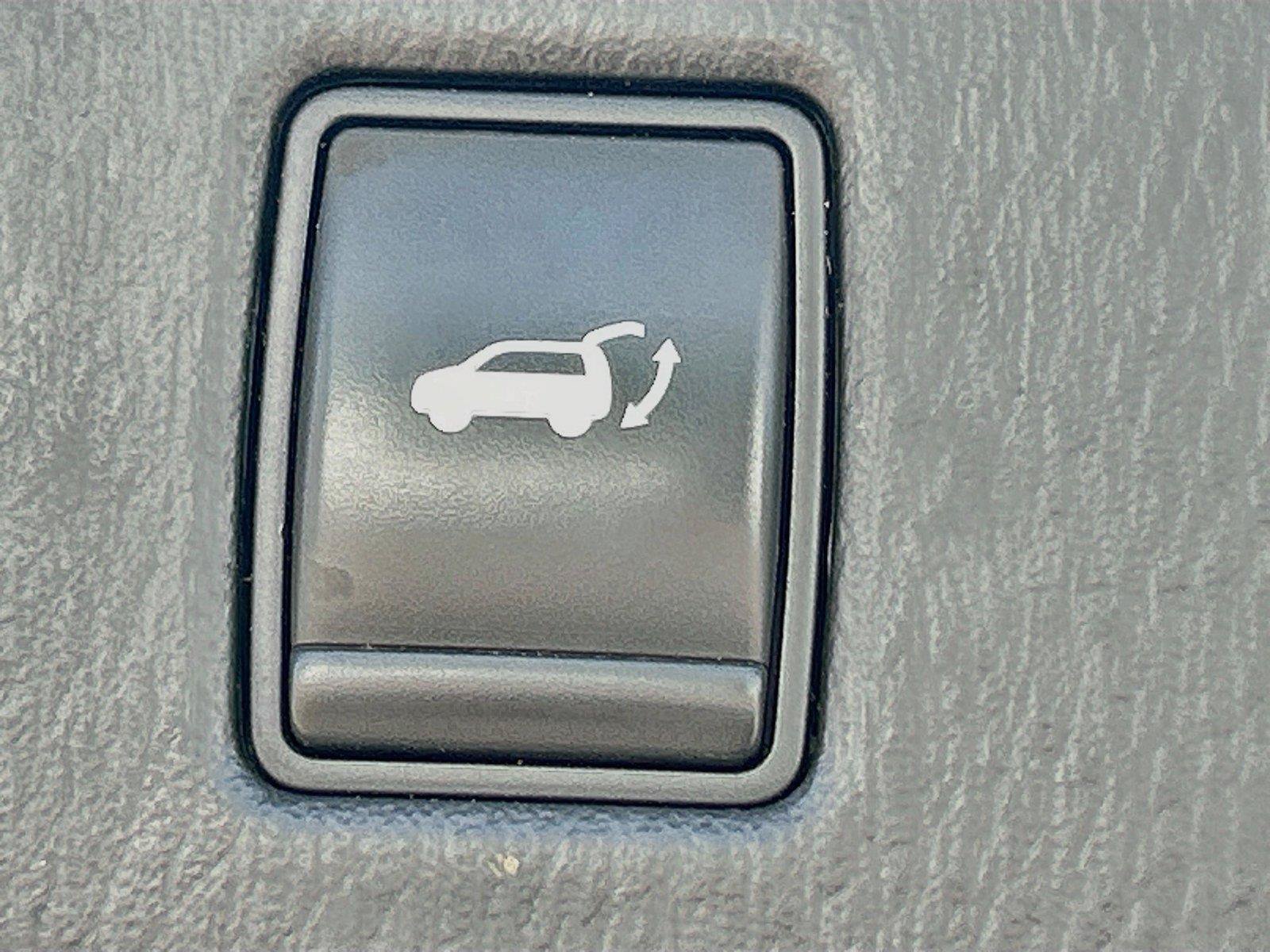 Used 2015 Nissan Murano Platinum w/ Platinum Technology Package FWD image 14