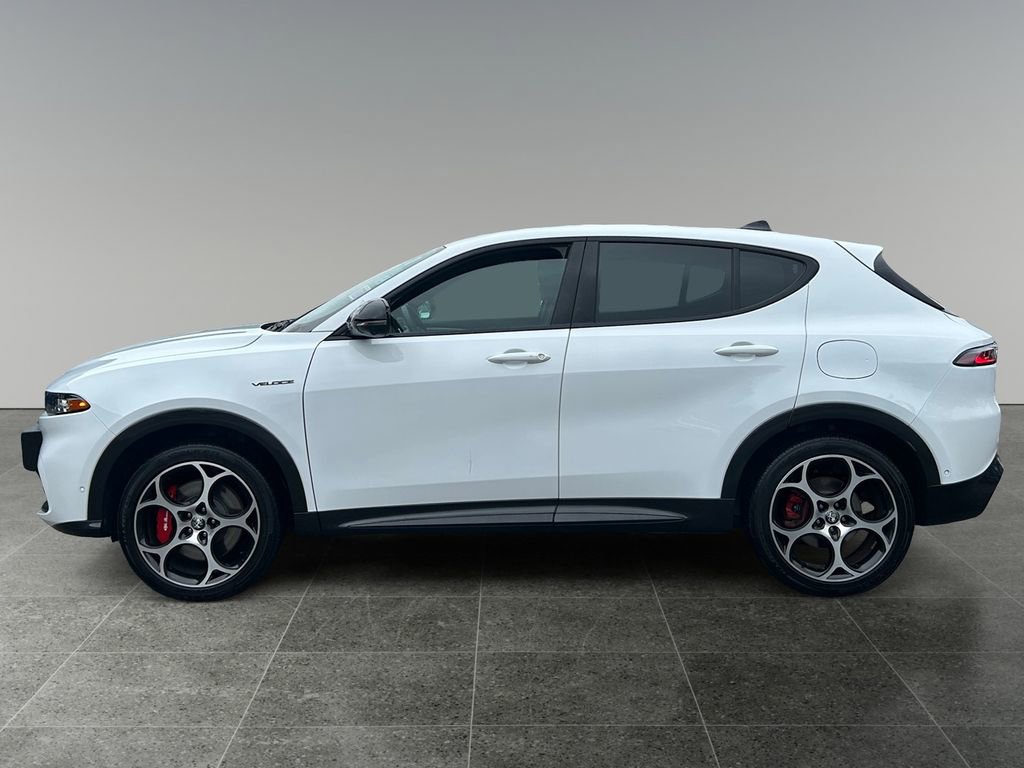 Used 2024 Alfa Romeo Tonale Veloce w/ Active Assist Package image 4