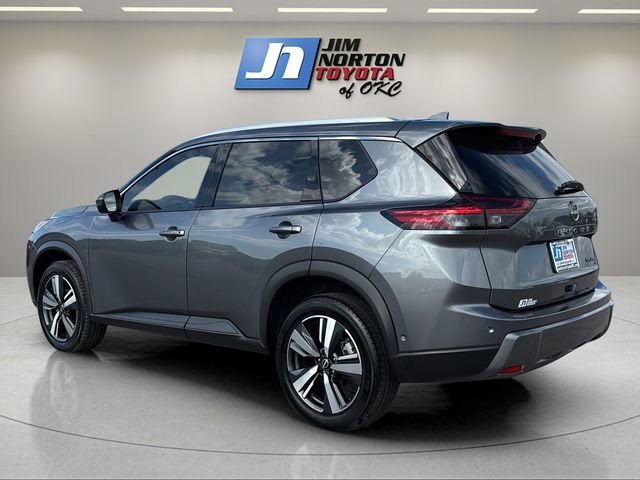 Used 2024 Nissan Rogue SL AWD/4WD image 7