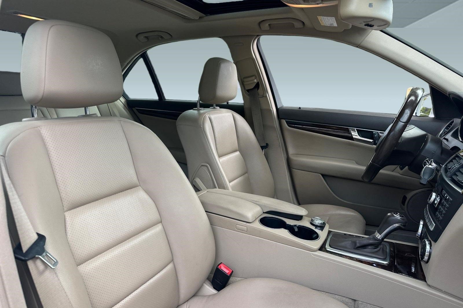 Used 2013 Mercedes-Benz C 250 Sedan image 25
