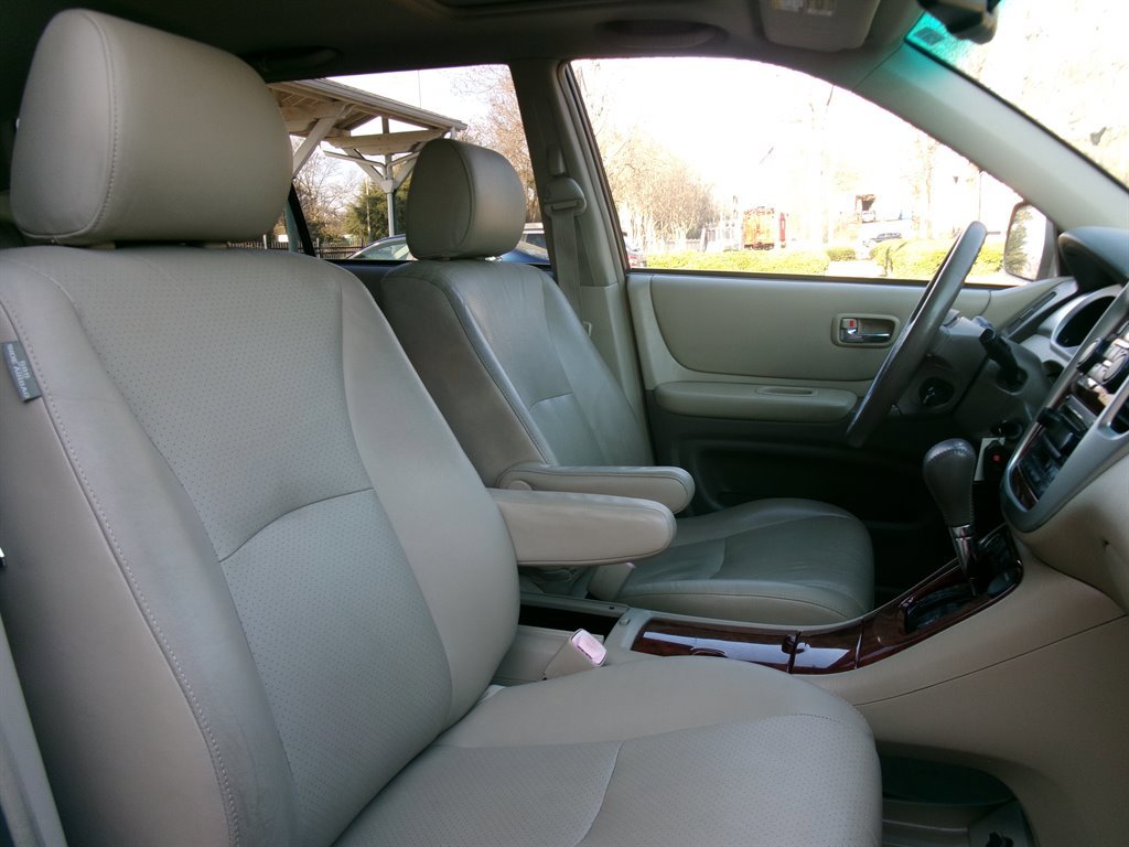 Used 2007 Toyota Highlander Limited image 19