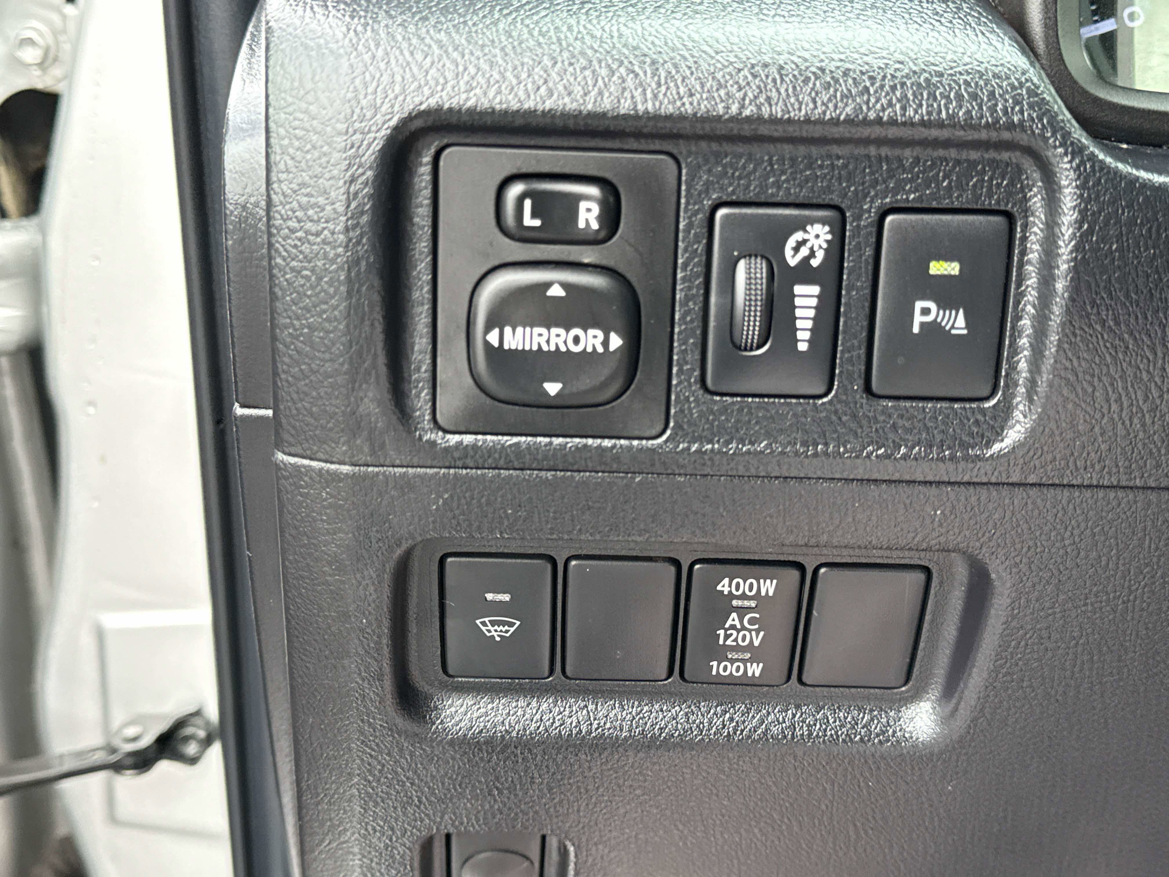 Used 2015 Toyota 4Runner Limited image 28