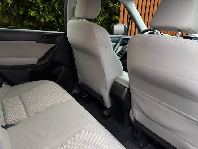 Used 2014 Subaru Forester 2.5i Premium w/ Popular Package #2 AWD/4WD image 10