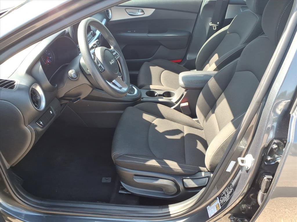 Used 2023 Kia Forte LXS FWD image 12