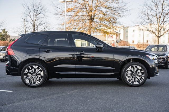New 2026 Volvo XC60 T8 Plus w/ Protection Package Premier image 3