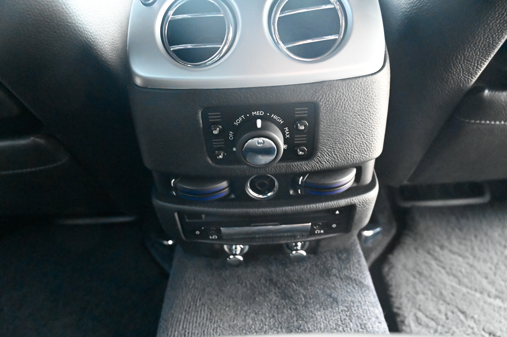 Used 2013 Rolls-Royce Ghost RWD image 26
