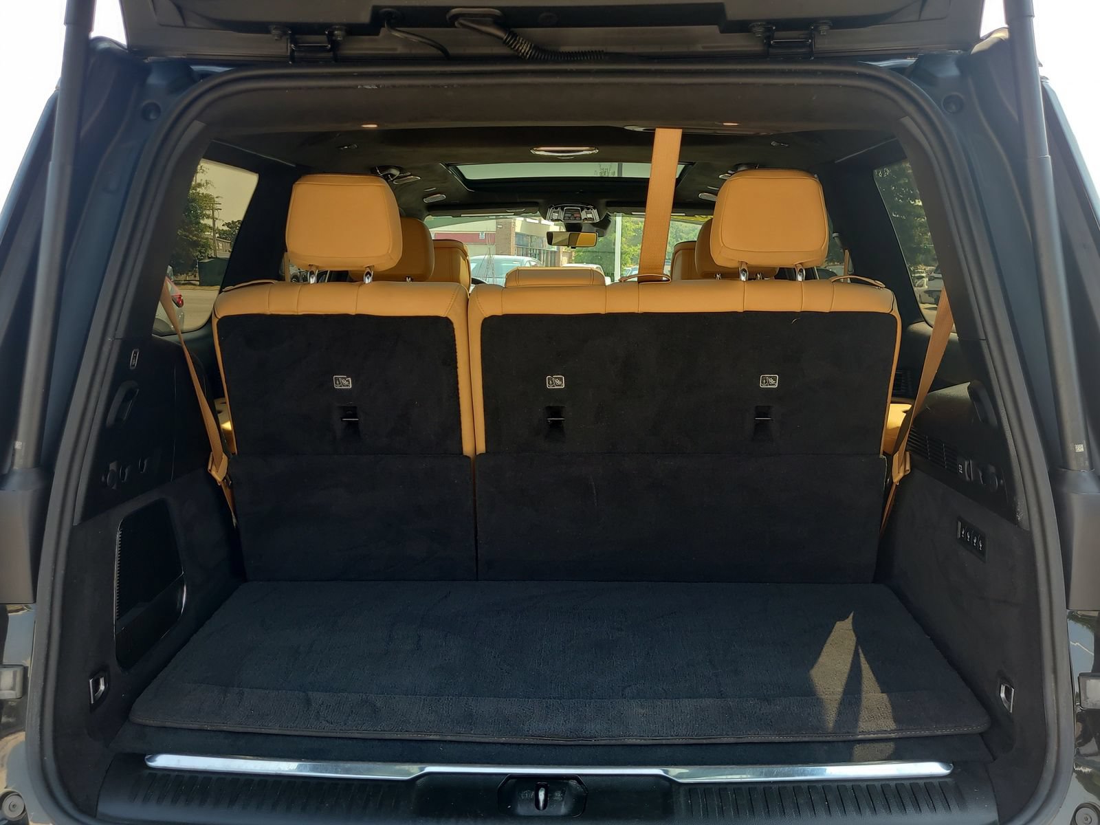 Used 2022 Jeep Grand Wagoneer Series III AWD/4WD image 18