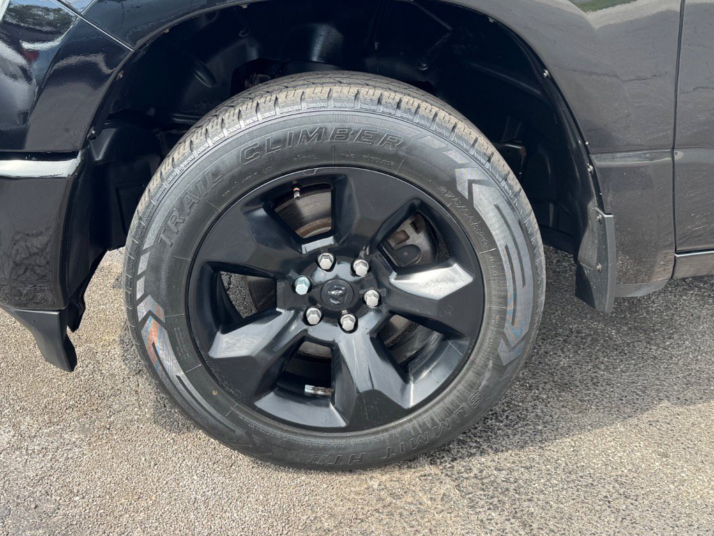 Used 2019 RAM 1500 Big Horn AWD/4WD image 9