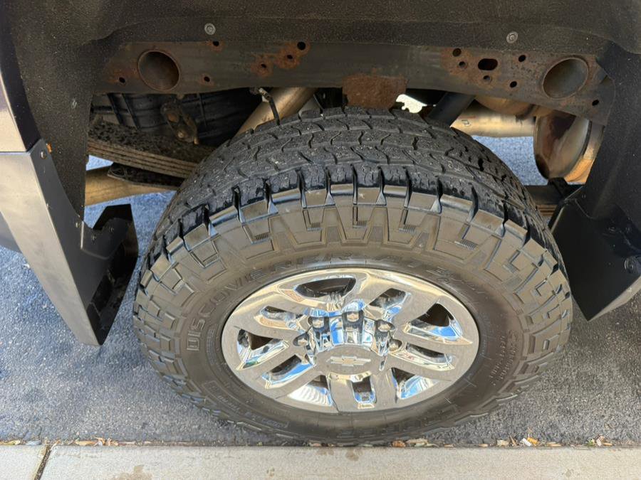 Used 2016 Chevrolet Silverado 2500 LTZ w/ LTZ Plus Package image 9