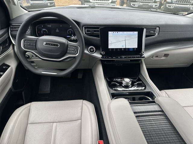 Certified 2023 Jeep Wagoneer Series III w/ Premium Group I image 27