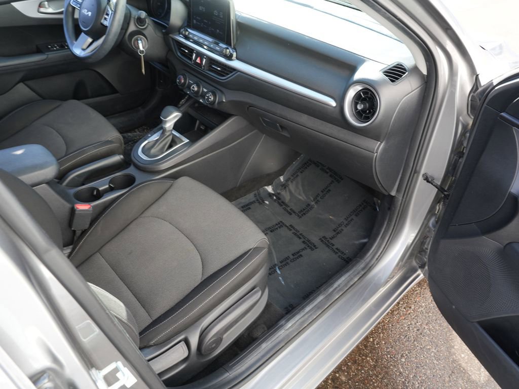 Used 2022 Kia Forte LXS image 30