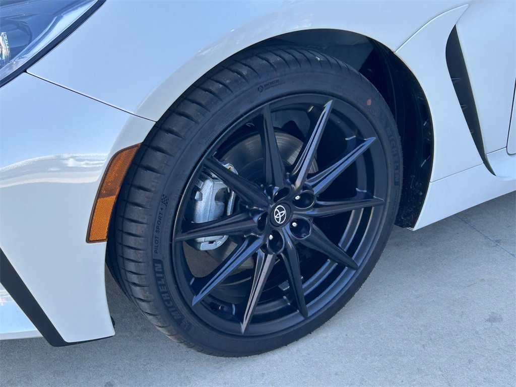 New 2026 Toyota GR86 Premium image 9