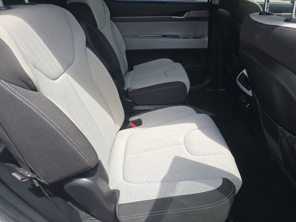 Used 2022 Hyundai Palisade SEL w/ Convenience Package AWD/4WD image 16