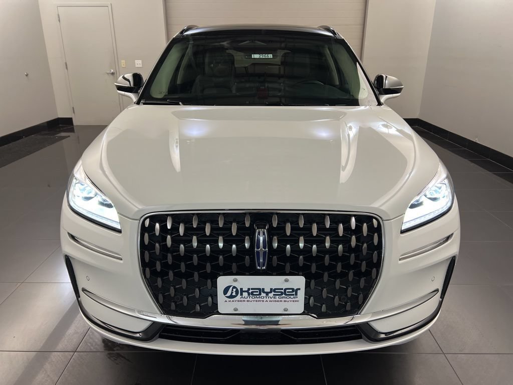 New 2025 Lincoln Corsair Grand Touring w/ Equipment Group 301A AWD/4WD image 2