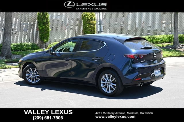 Used 2021 MAZDA MAZDA3 s FWD image 4