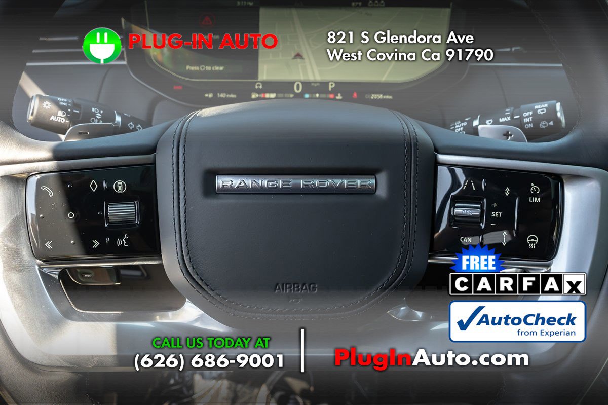 Used 2025 Land Rover Range Rover SV image 25