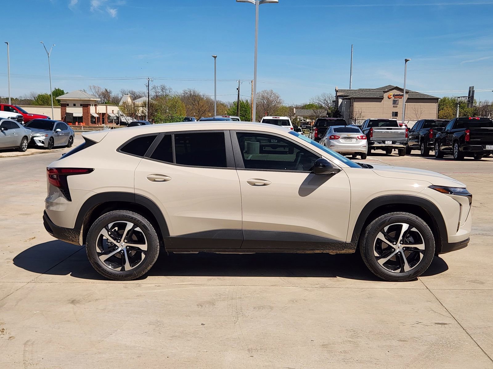 New 2026 Chevrolet Trax RS w/ Driver Confidence Package image 7