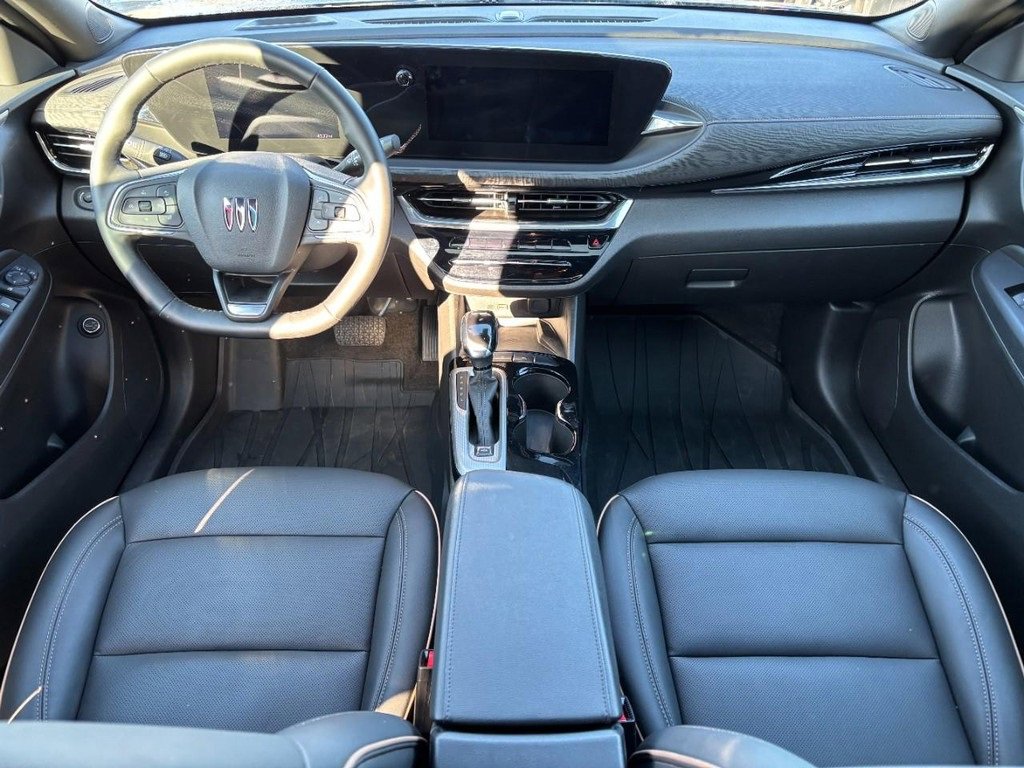 Used 2025 Buick Envista Avenir image 17