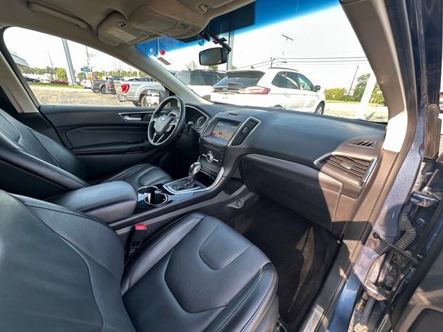 Used 2018 Ford Edge Titanium image 19