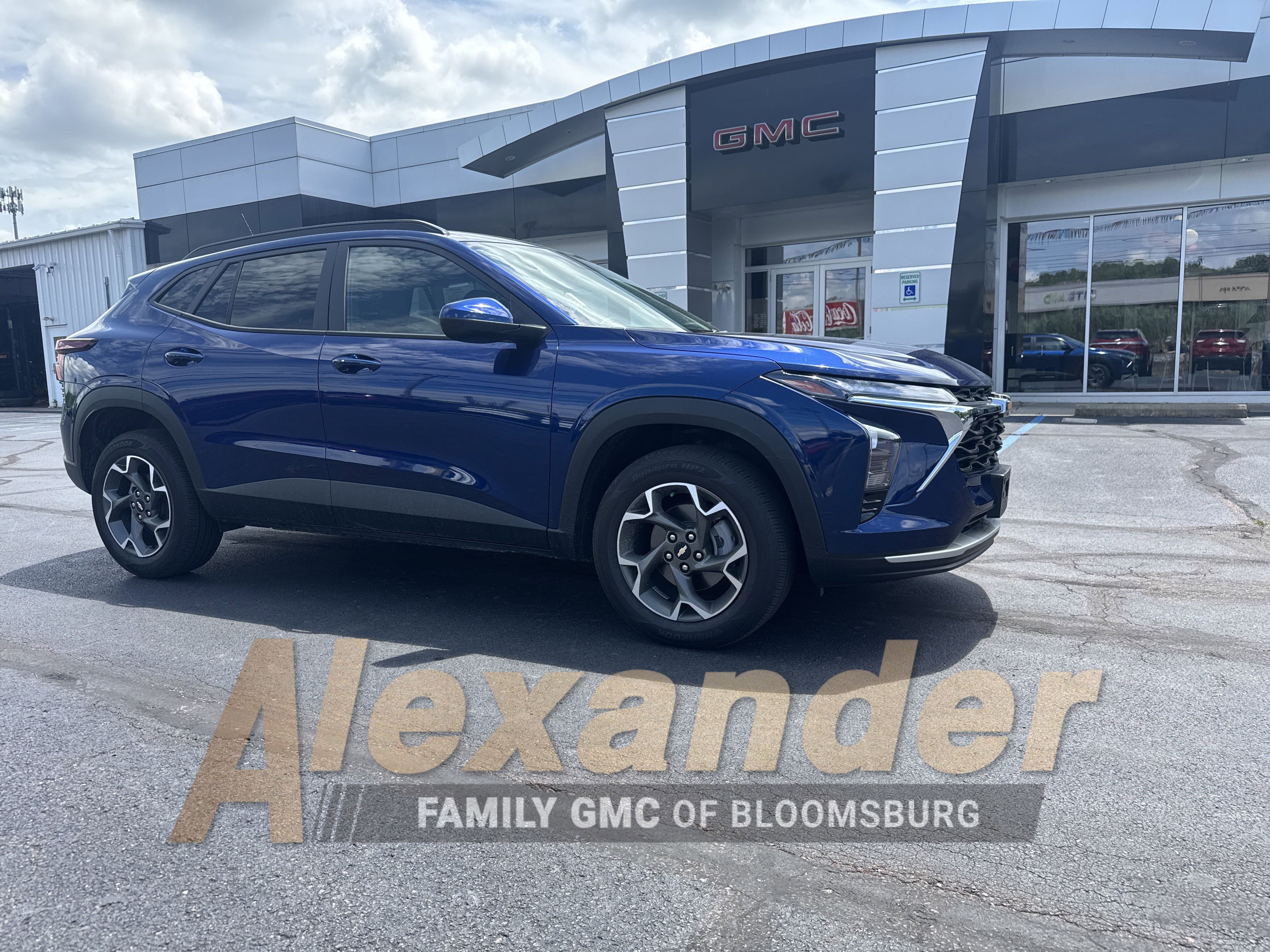 Used 2024 Chevrolet Trax LT w/ Driver Confidence Package