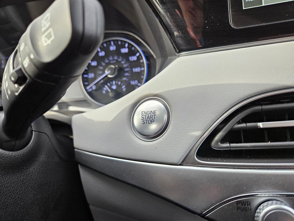 Used 2022 Hyundai Palisade SEL w/ Premium Package image 32