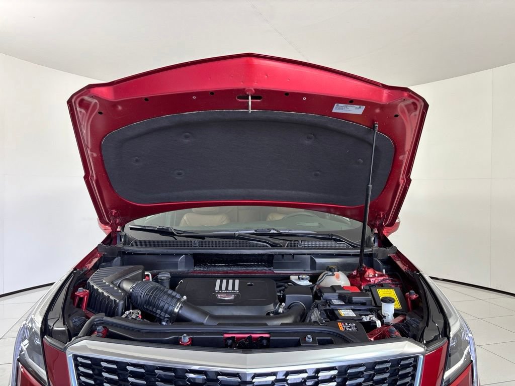 Used 2025 Cadillac XT5 Premium Luxury w/ Technology Package FWD image 11