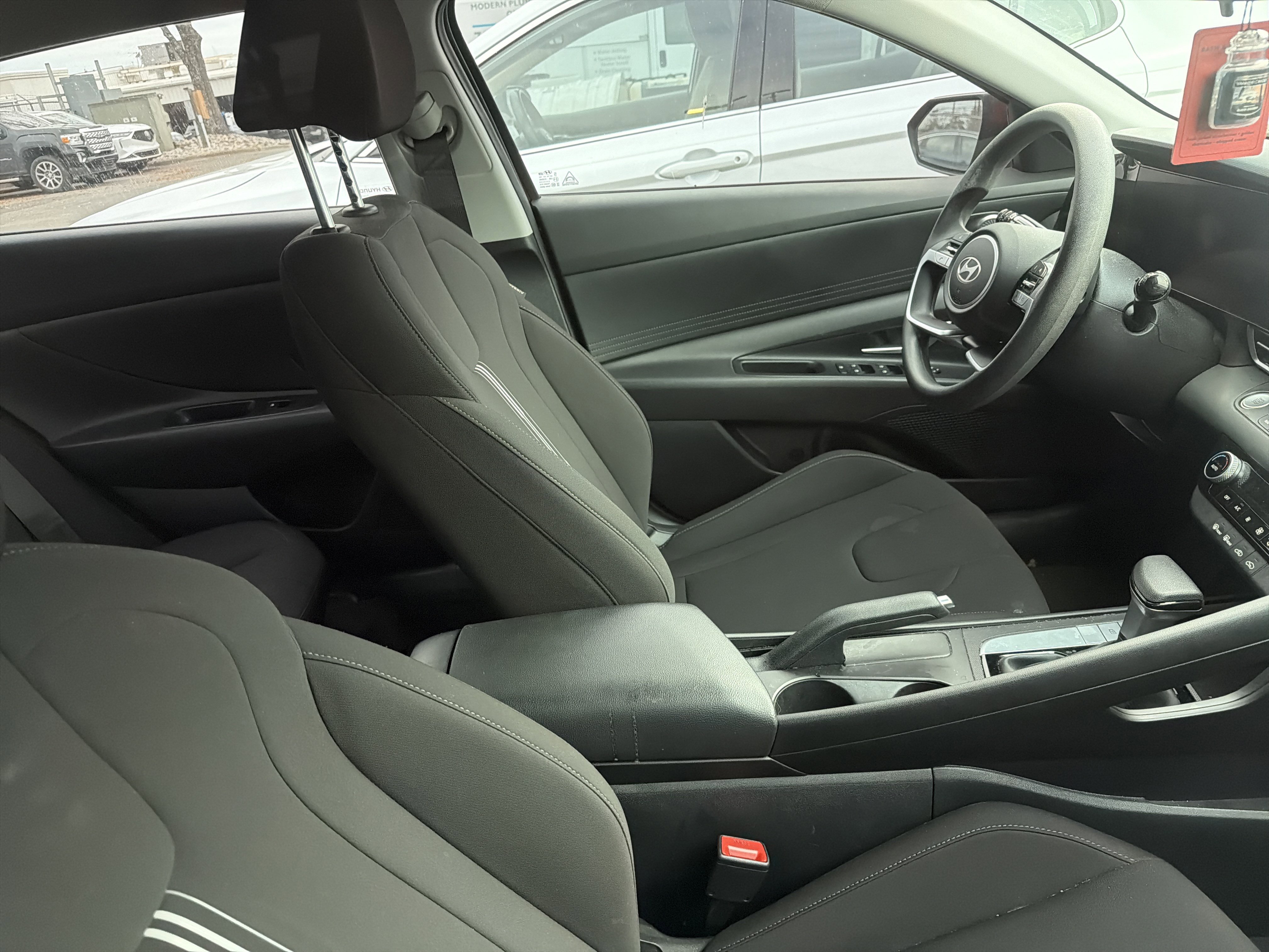 Used 2024 Hyundai Elantra SEL image 15