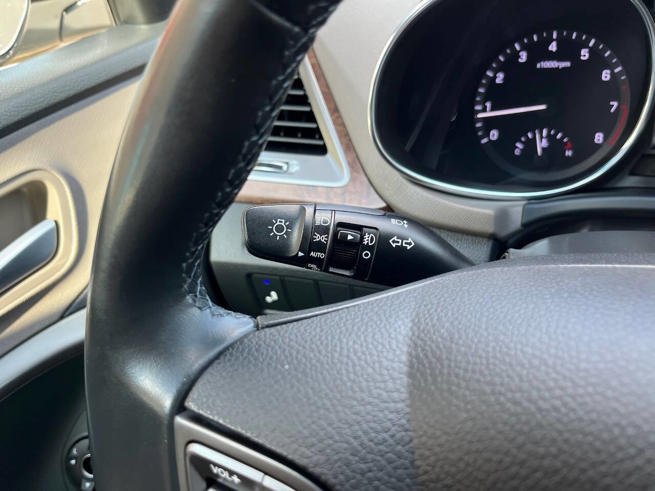 Used 2018 Hyundai Santa Fe SE w/ SE Premium Package 02 image 20