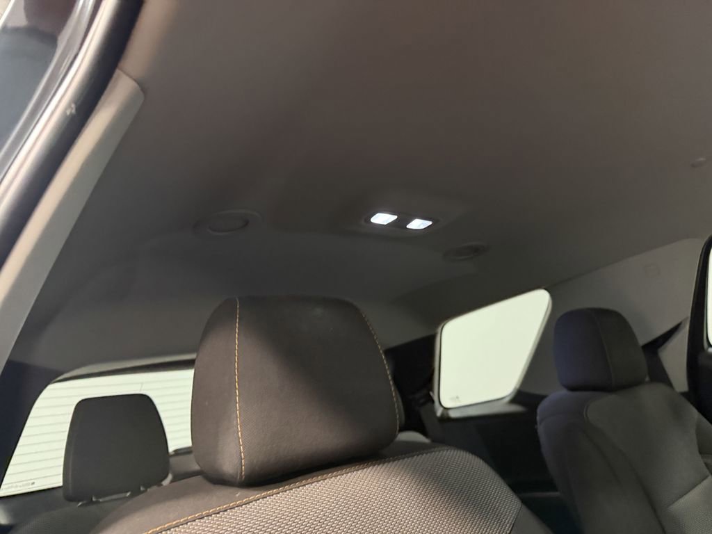 Used 2019 Chevrolet Traverse LT image 15