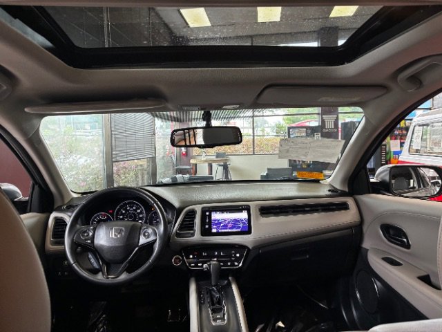 Used 2018 Honda HR-V EX-L image 27