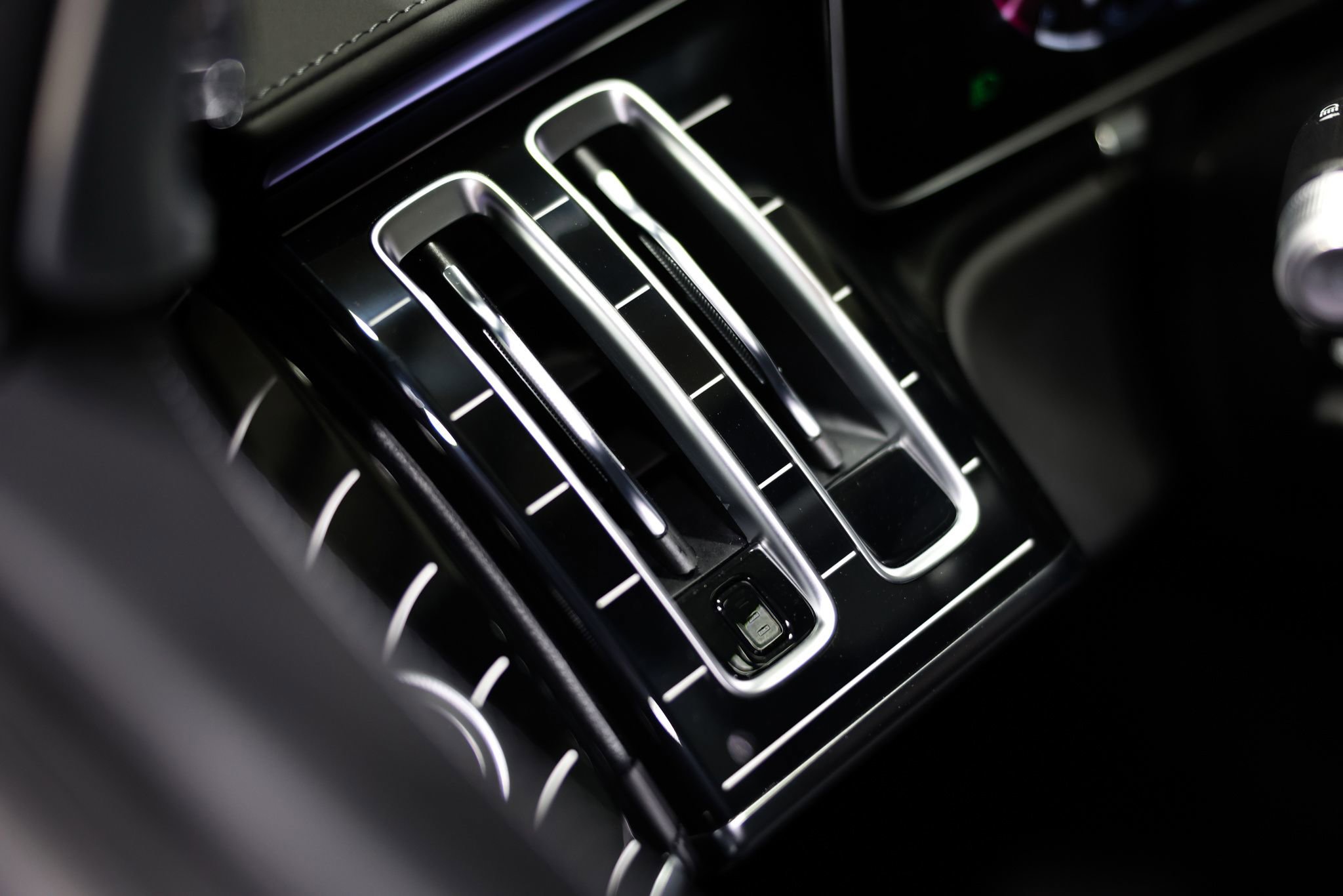 Used 2024 Mercedes-Benz Maybach S 580 4MATIC image 54