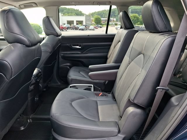 Certified 2026 Toyota Grand Highlander AWD image 10