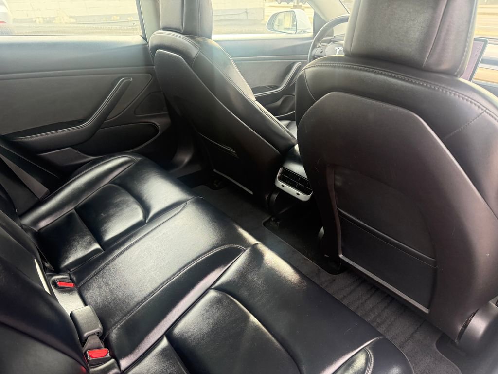 Used 2019 Tesla Model 3 Standard Range Plus image 10