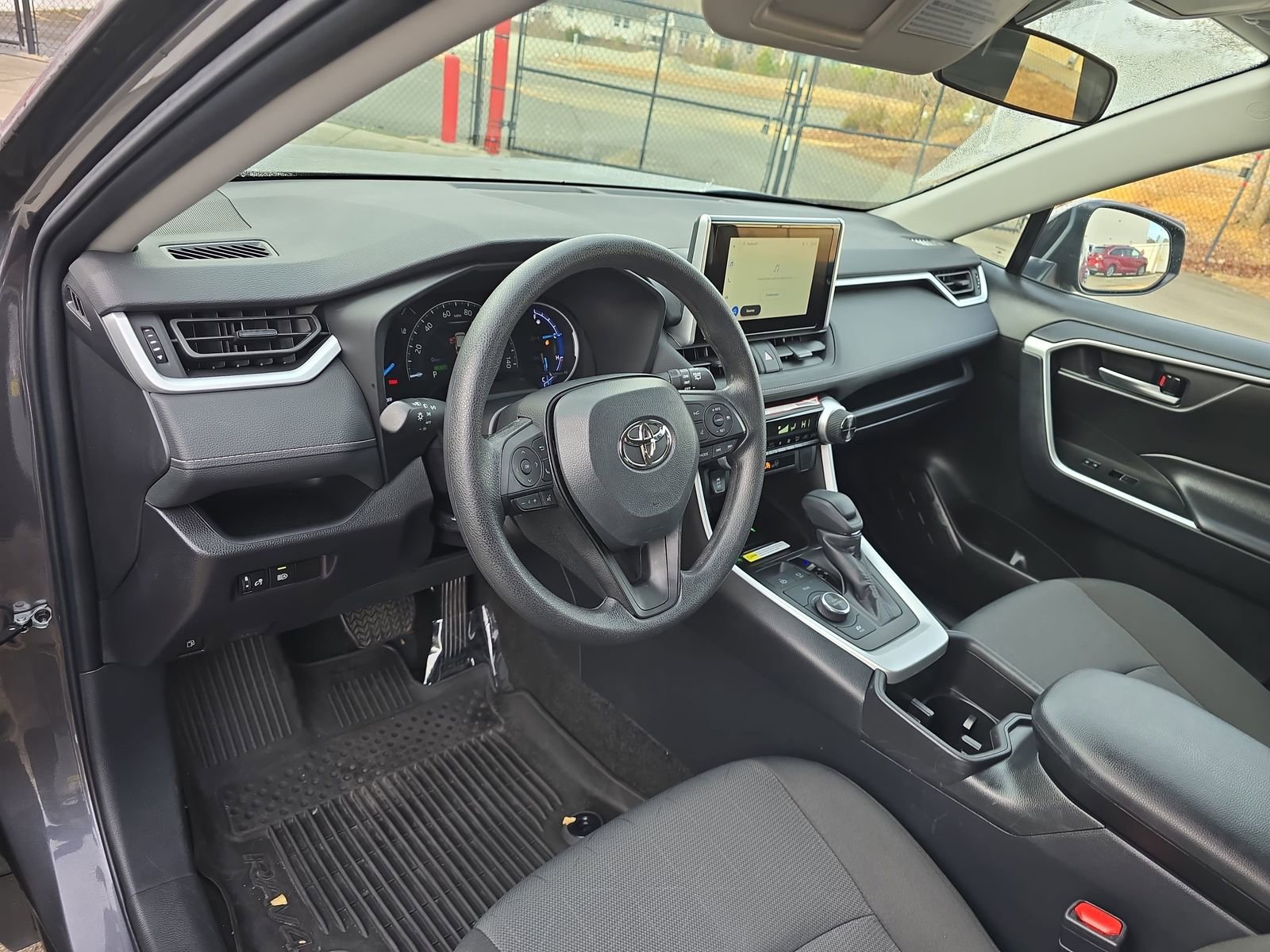 Used 2024 Toyota RAV4 XLE image 21