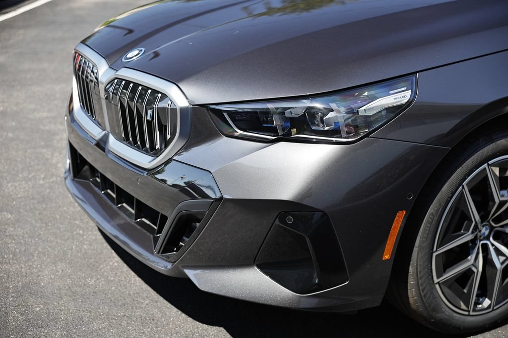 New 2027 BMW i5 eDrive40 RWD image 11