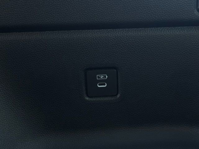 New 2025 Honda Pilot Touring image 25