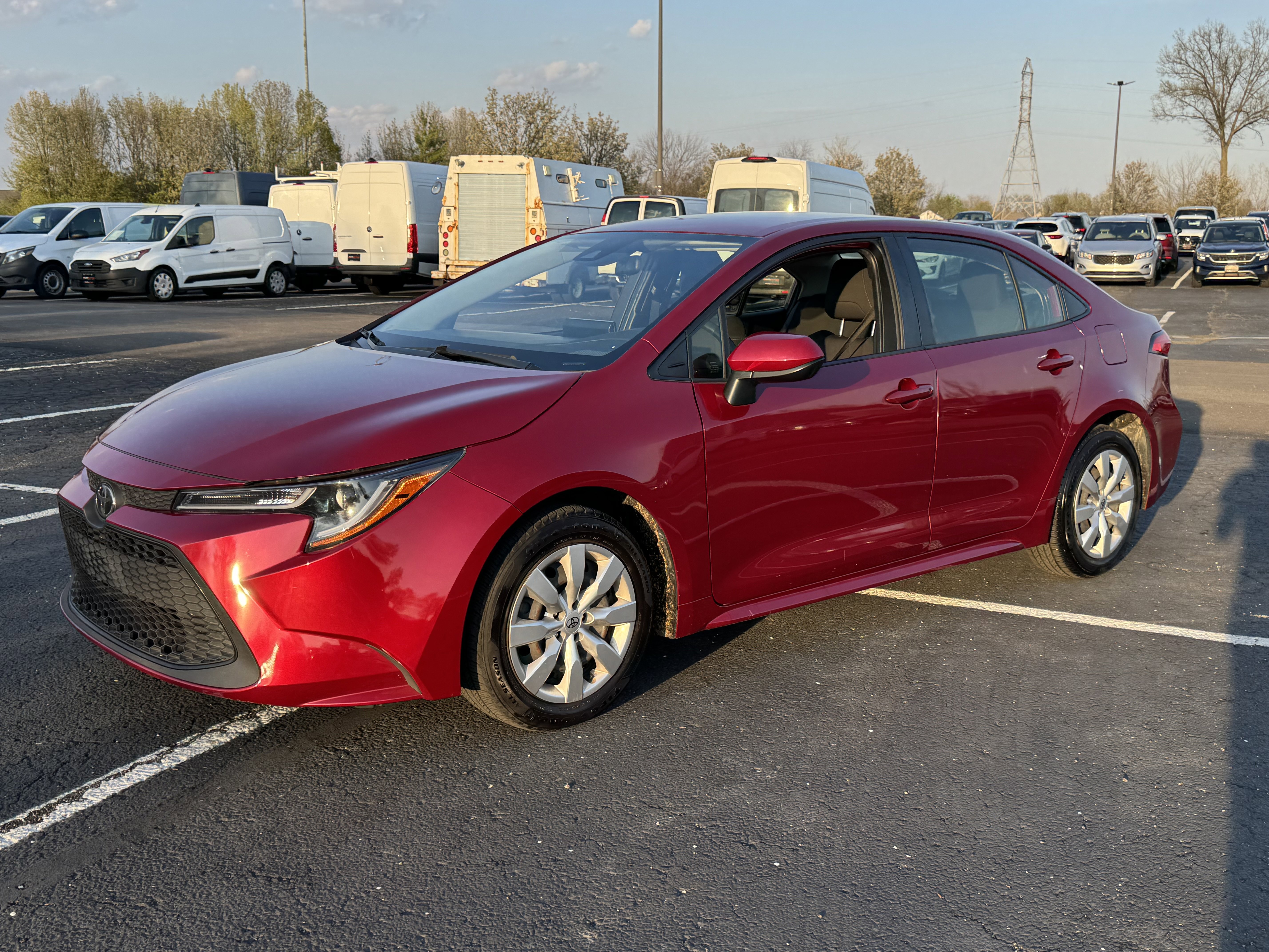 Used 2022 Toyota Corolla LE FWD image 5