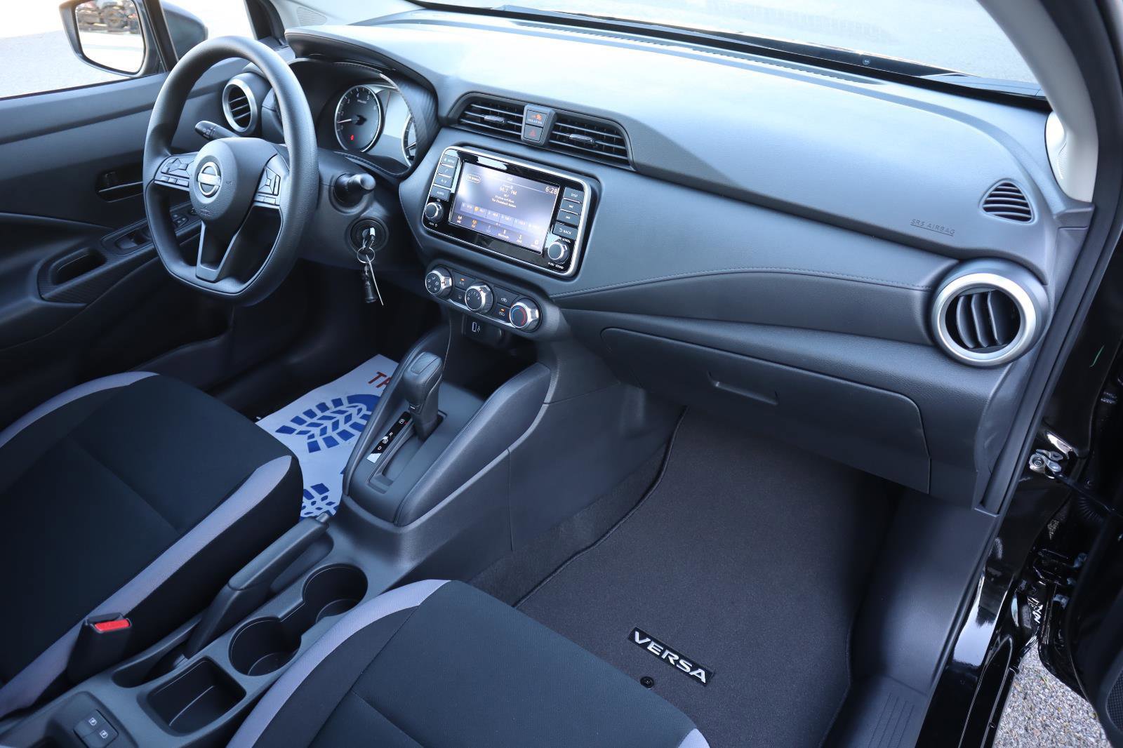 Used 2025 Nissan Versa S w/ Trunk Package image 40