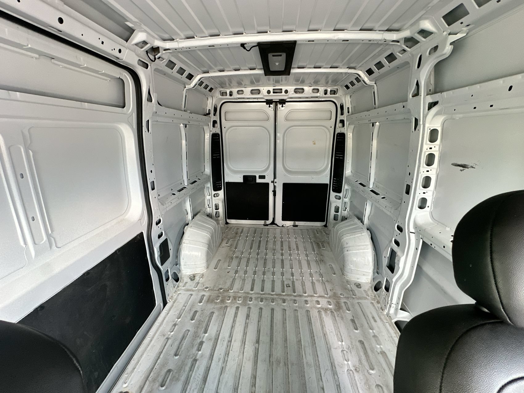 Used 2025 RAM ProMaster 2500 w/ Convenience Group FWD image 20