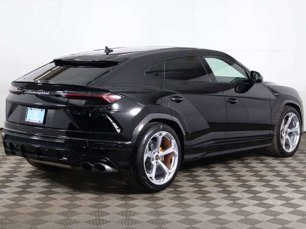 Used 2022 Lamborghini Urus AWD/4WD image 15