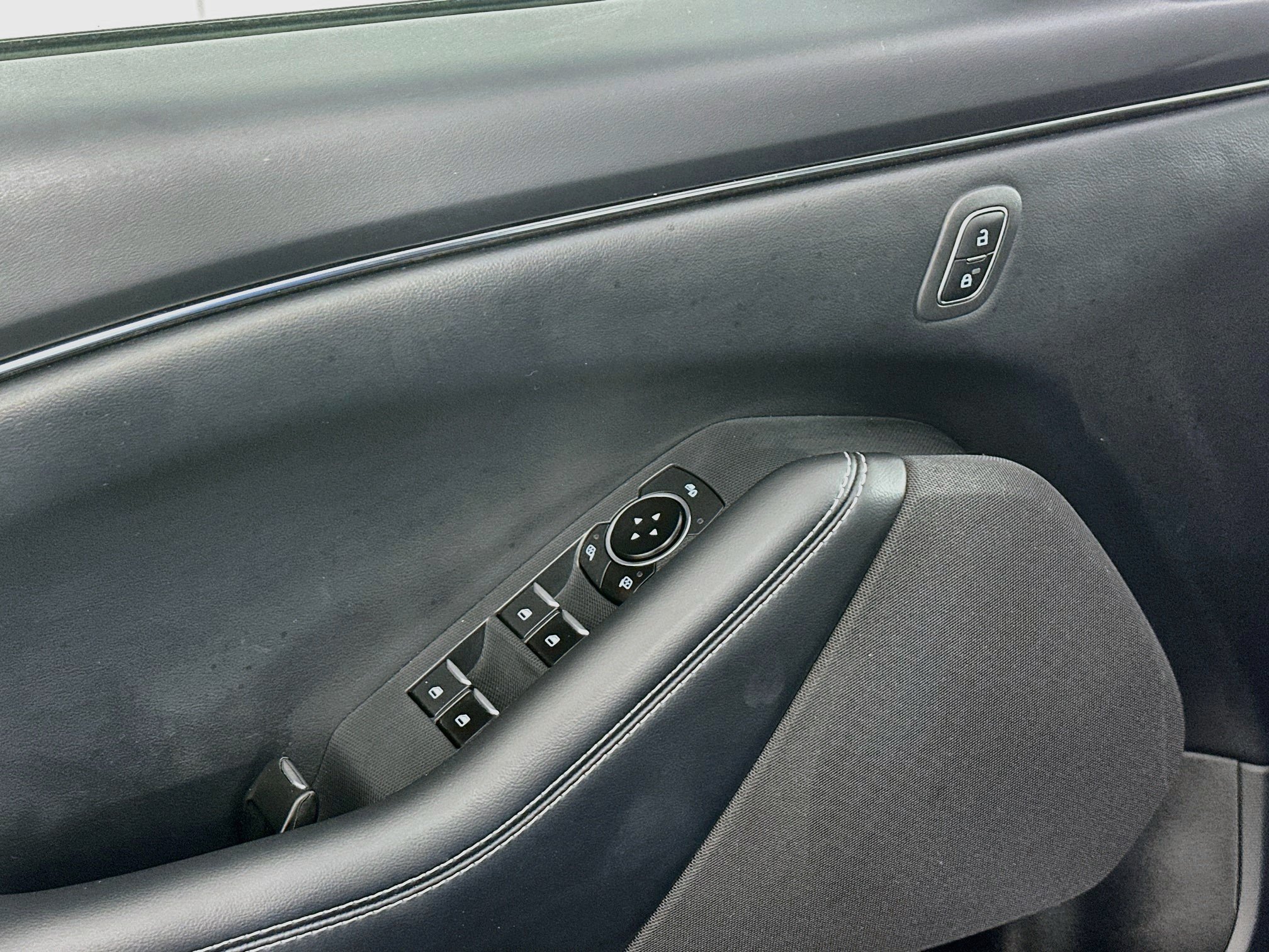 Used 2023 Ford Mustang Mach-E Select RWD image 15