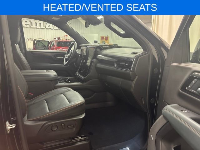 Used 2025 GMC Yukon AT4 AWD/4WD image 18
