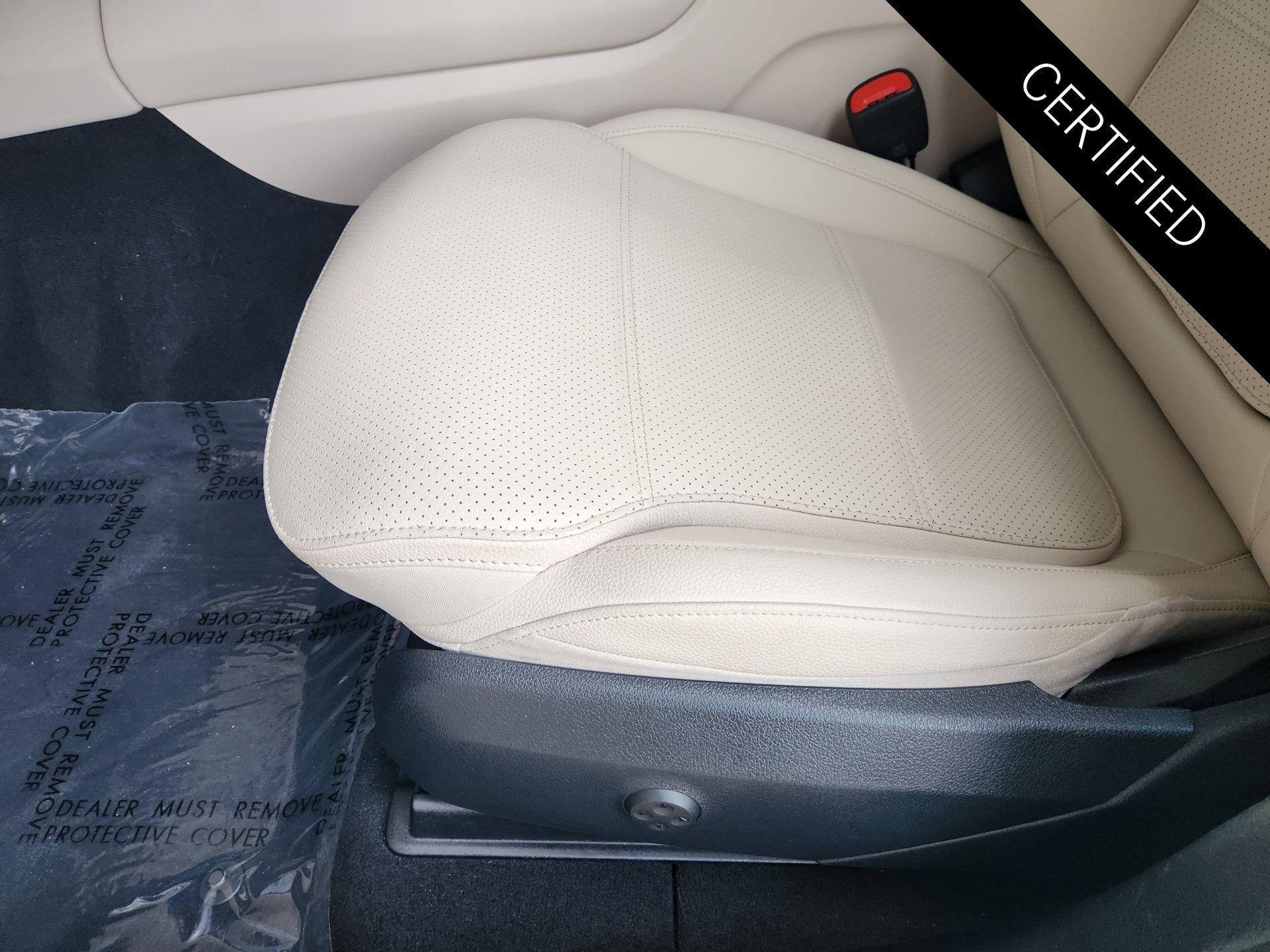 Certified 2024 Mercedes-Benz GLC 300 image 24