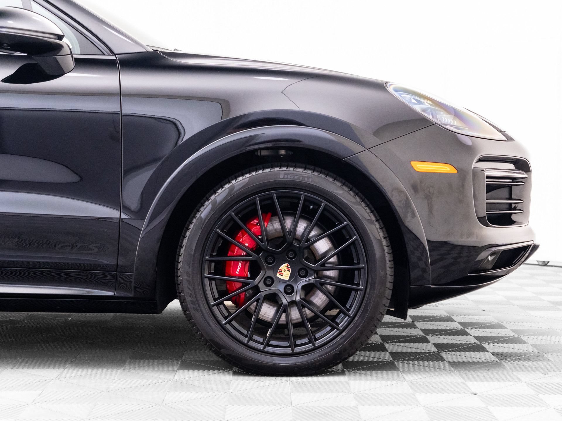 Certified 2023 Porsche Cayenne GTS AWD/4WD image 34